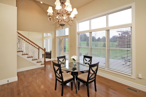 783 Mason Road_breakfast area.jpg